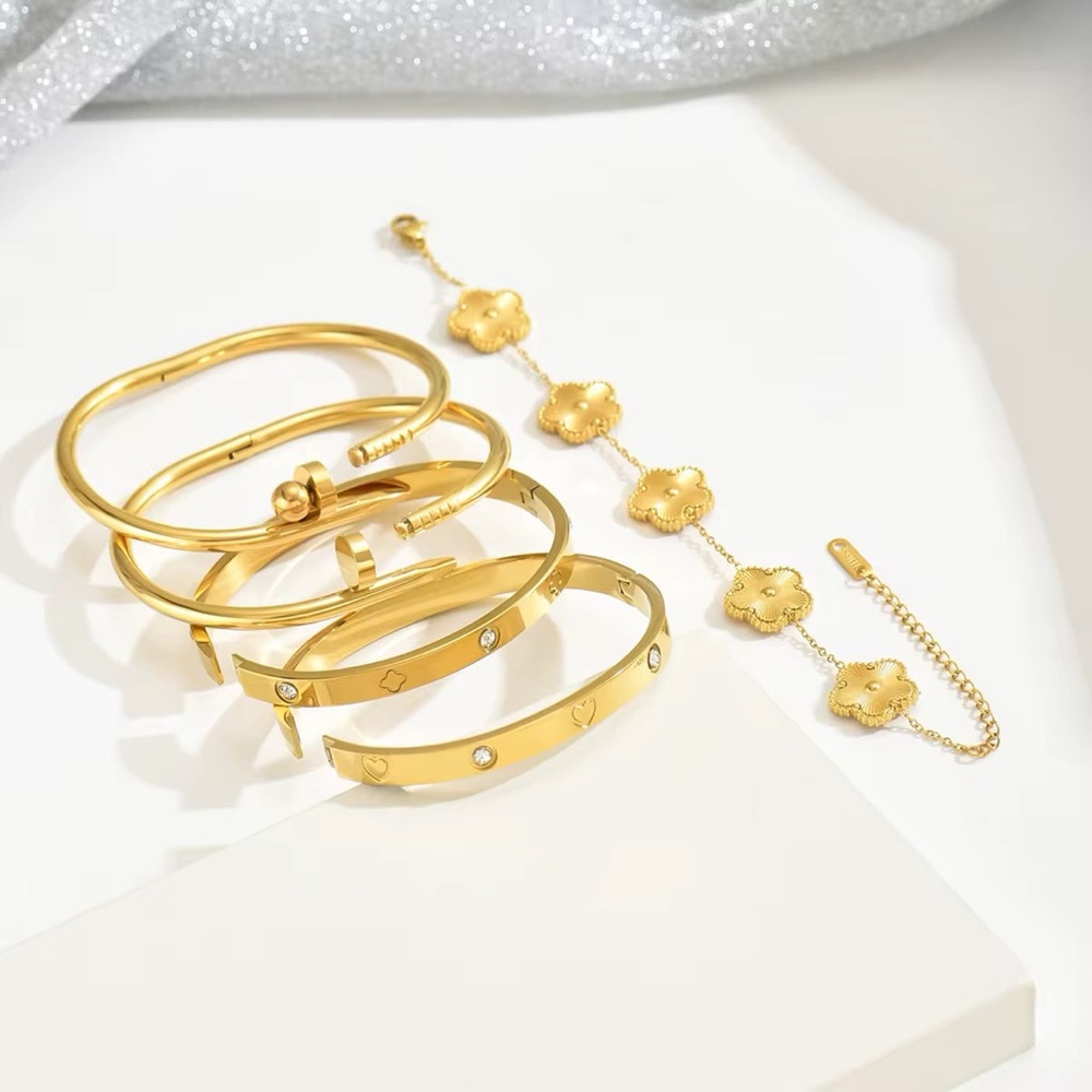 Trendy  Jewerly Stainless Steel 18k Gold Plated Love Nail Bangle Bracelet Set